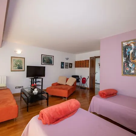 Villa Adria
